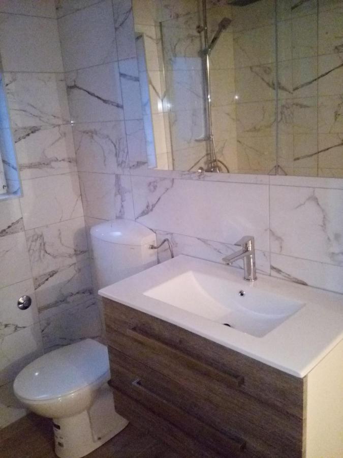 Apartmani Mira Vir Exteriér fotografie
