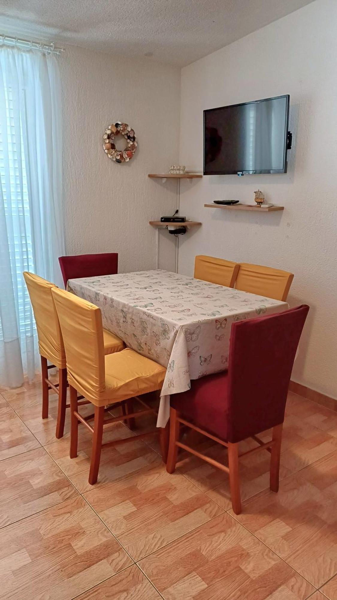 Apartmani Mira Vir Exteriér fotografie