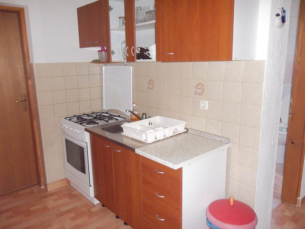 Apartmani Mira Vir Exteriér fotografie